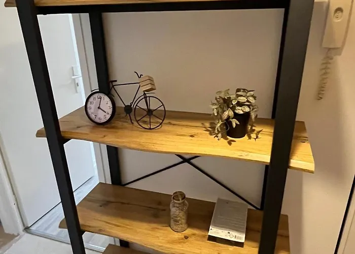 Large Bright T4, Tram, Parking Апартаменты