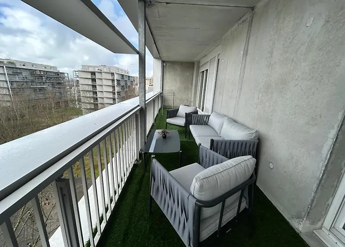 Large Bright T4, Tram, Parking * Burdeos